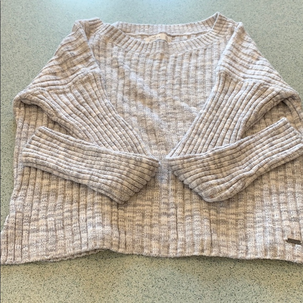 Hollister sweater